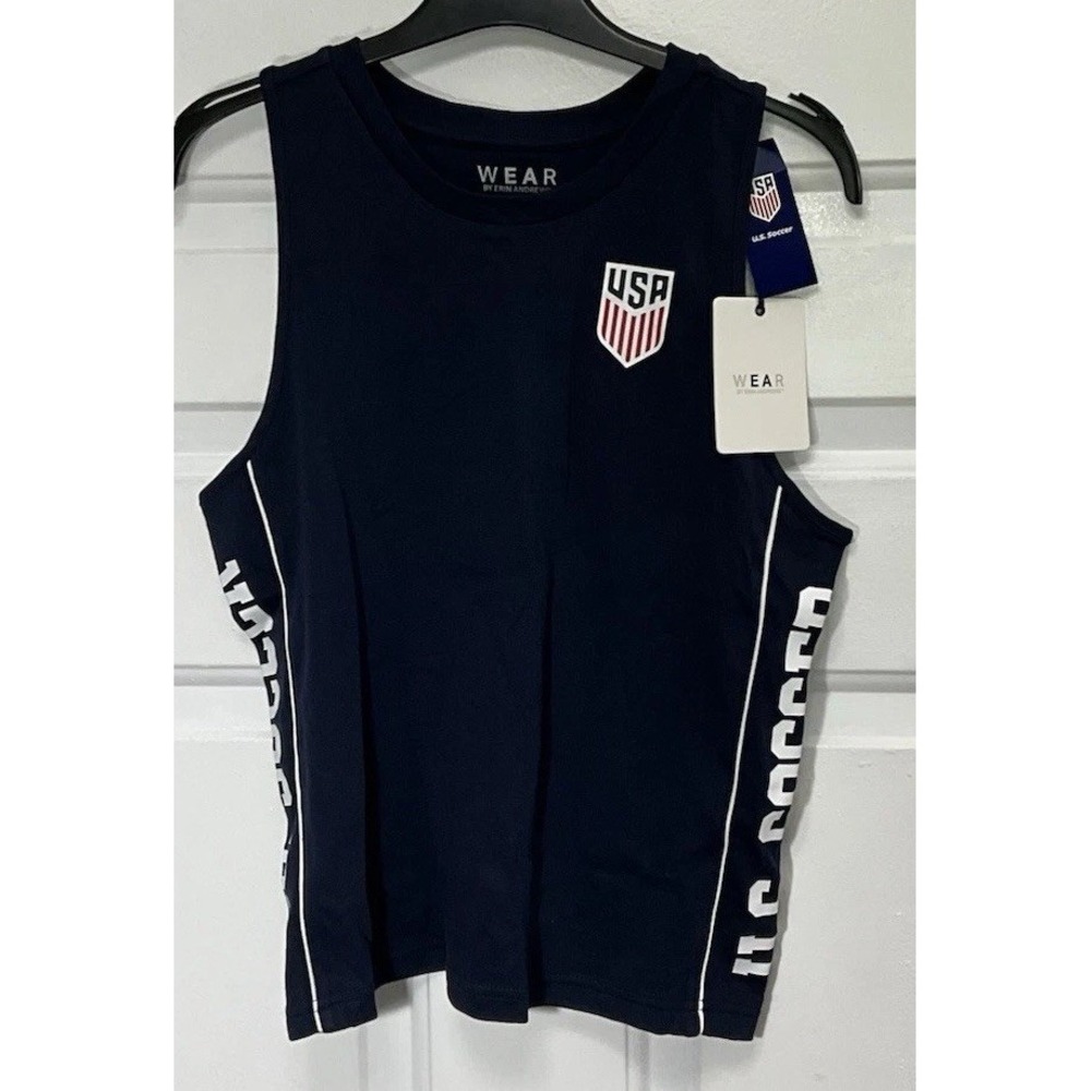Wear by Erin Andrew's Blue USA Logo Soccer Sleeveless Shirt Women's Medium